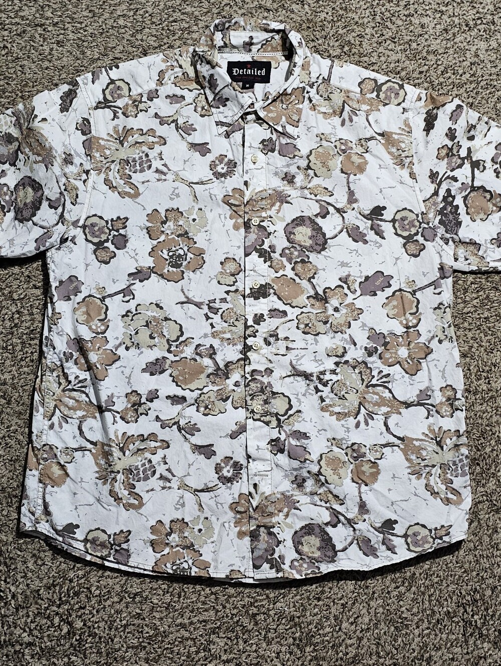 Detailed True American Men's White Floral Button-Up Shirt
